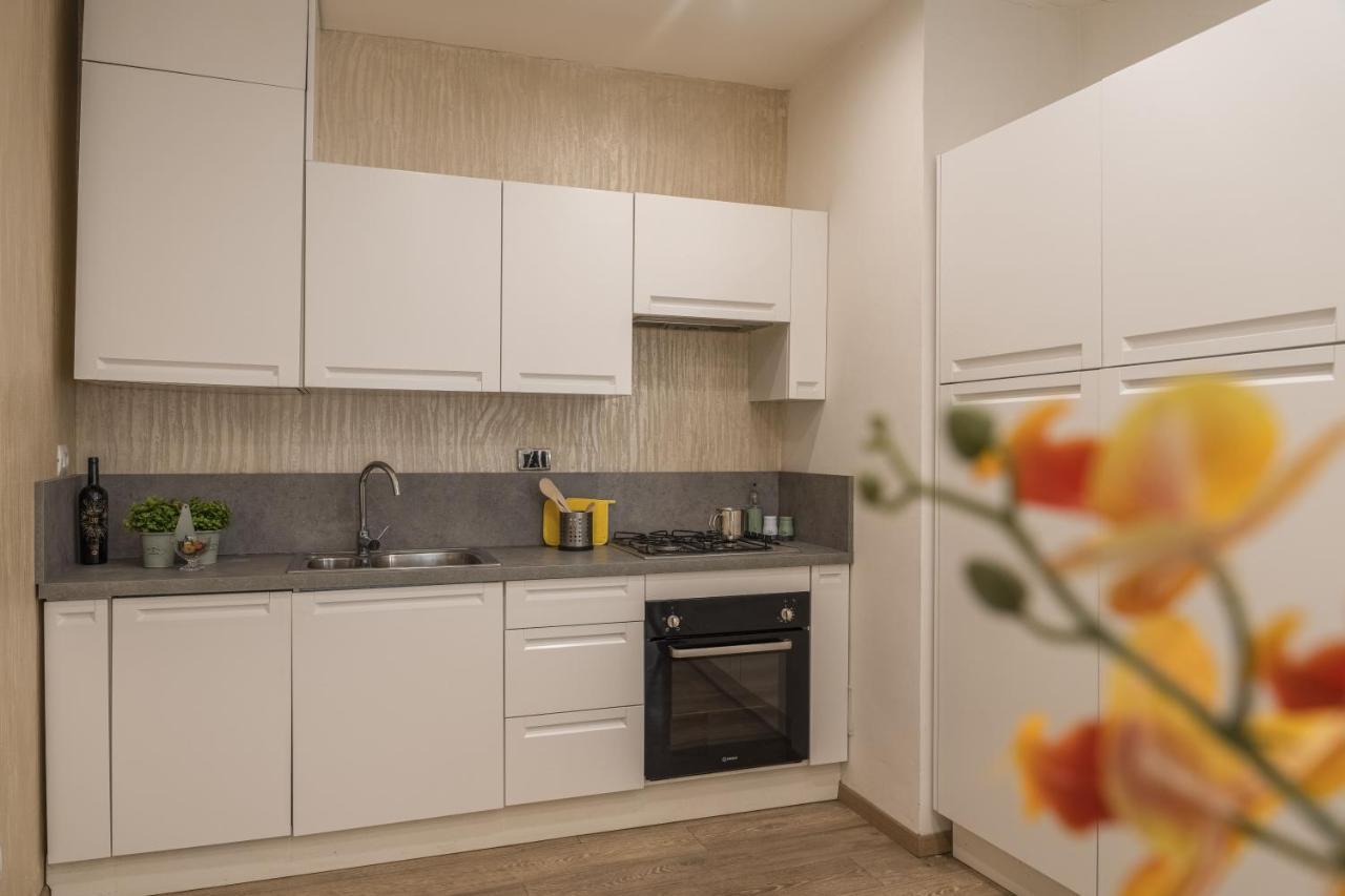 Door22 - Apartment In S. Lorenzo Florens Exteriör bild